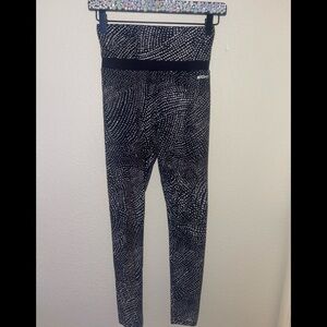 ECHT full length leggings size small